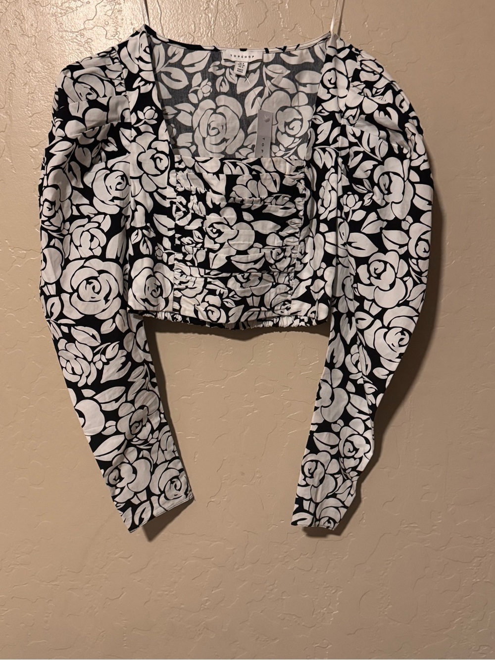 Topshop Black and White Floral Ruched Puff-Sleeve Crop Top